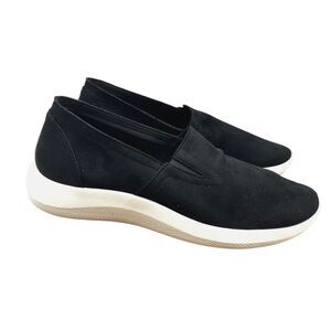 Arcopedico Black and White Sneakers